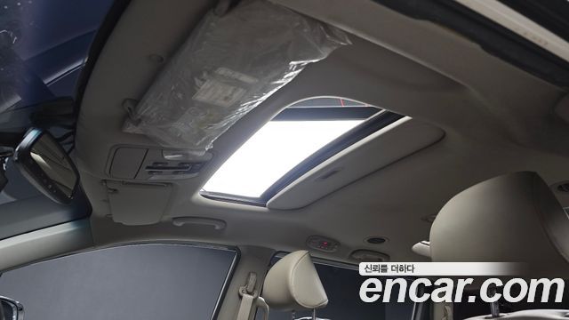 Kia Carnival 9-seater Prestige 2015 — фото 16