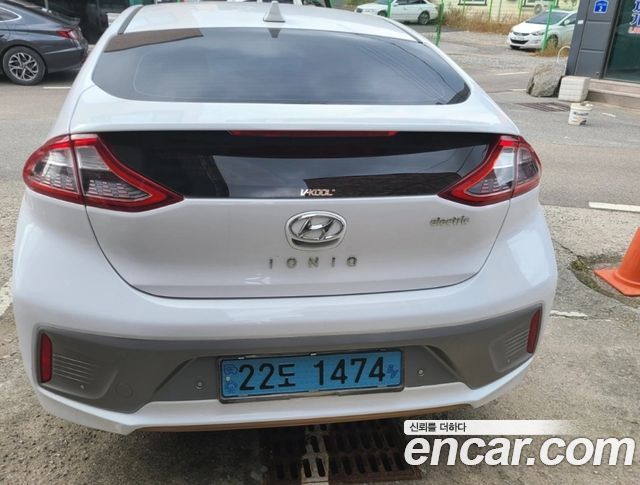 Hyundai Ioniq Electric Q 2017 — фото 1