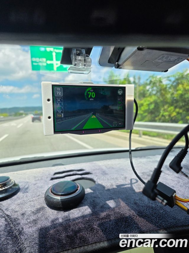 Hyundai Ioniq Electric Q 2017 — фото 16