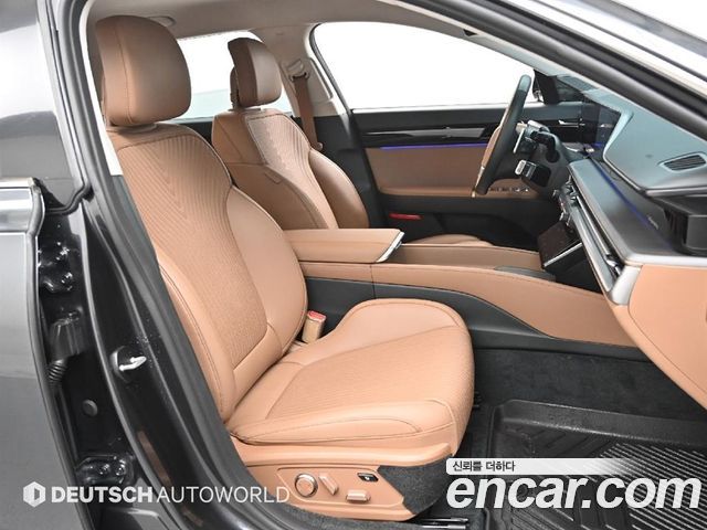 Hyundai Grandeur (GN7) 2,5 Gasoline 2WD Calligraphy 2023 — фото 20