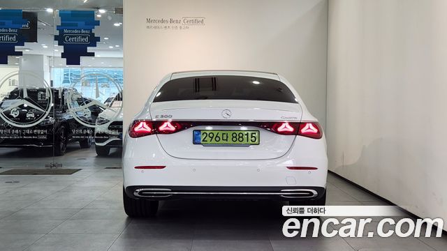 Mercedes-Benz E-Class (W214) E300 4MATIC Exclusive 2026 — фото 4