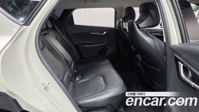 Kia EV6 Long Range Air 2023 — фото 11