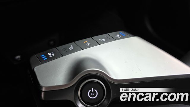 Kia EV6 Long Range Air 2023 — фото 19
