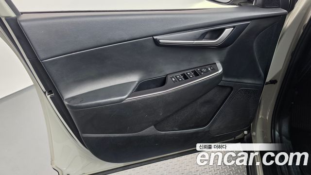 Kia EV6 Long Range Air 2023 — фото 24
