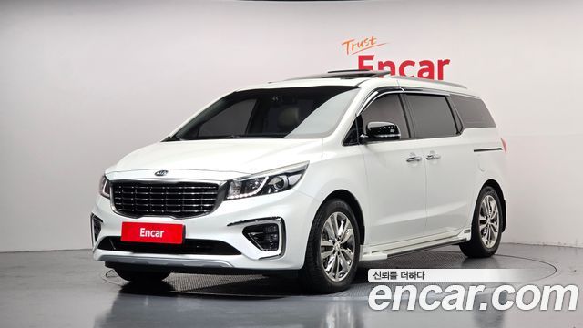 Kia Carnival 9-seater Prestige