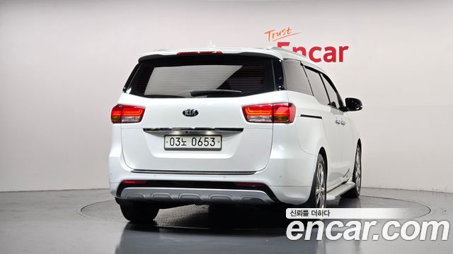 Kia Carnival 9-seater Prestige 2016 — фото 4