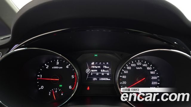 Kia Carnival 9-seater Prestige 2016 — фото 8