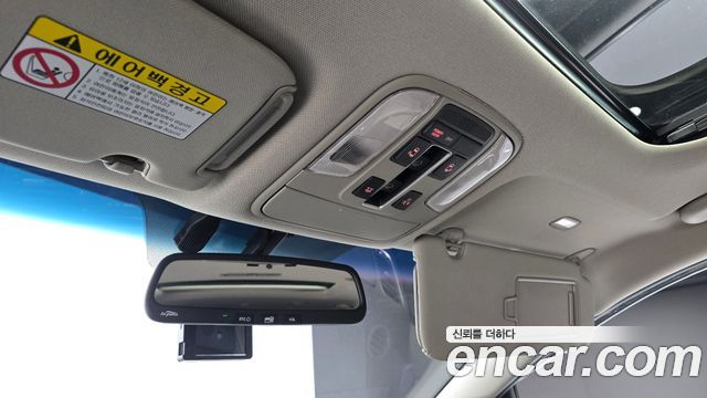 Kia Carnival 9-seater Prestige 2016 — фото 20