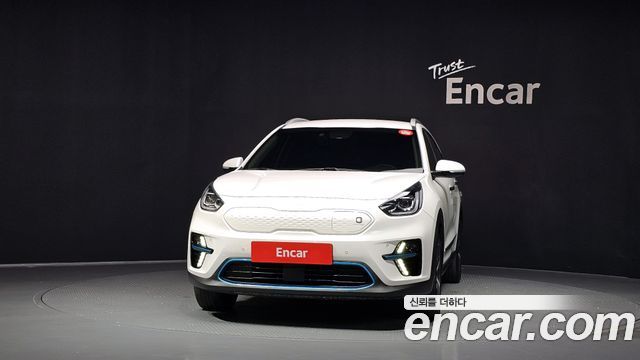 Kia Niro EV Noblesse 2022 — фото 3