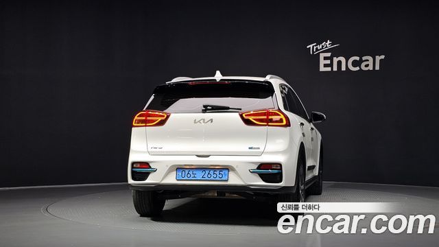 Kia Niro EV Noblesse 2022 — фото 4