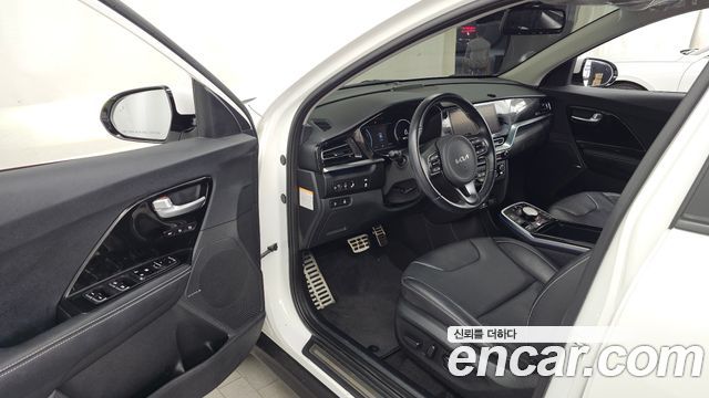 Kia Niro EV Noblesse 2022 — фото 10