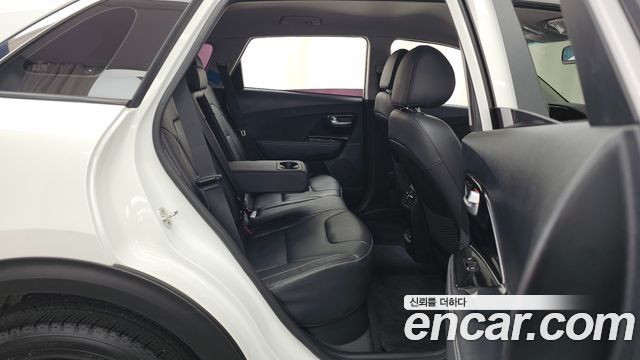 Kia Niro EV Noblesse 2022 — фото 16