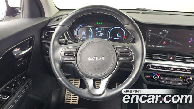 Kia Niro EV Noblesse 2022 — фото 17