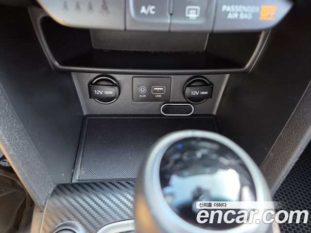 Hyundai Kona 1.6 Turbo 2WD Modern pop 2018 — фото 19