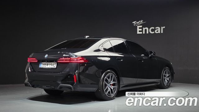 BMW 5 Series (G60) 520i Special Edition 2026 — фото 2