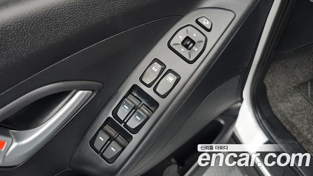 Hyundai Tucson ix Diesel(e-VGT) 2WD Smart special 2014 — фото 12