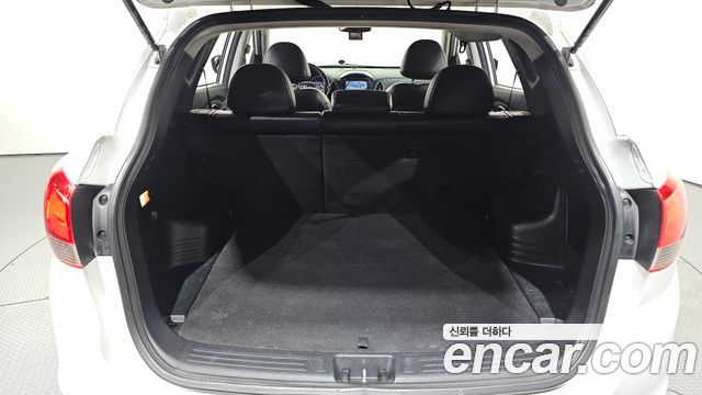 Hyundai Tucson ix Diesel(e-VGT) 2WD Smart special 2014 — фото 20