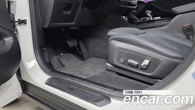 BMW X4 (G02) xDrive20i xLine 2022 — фото 32