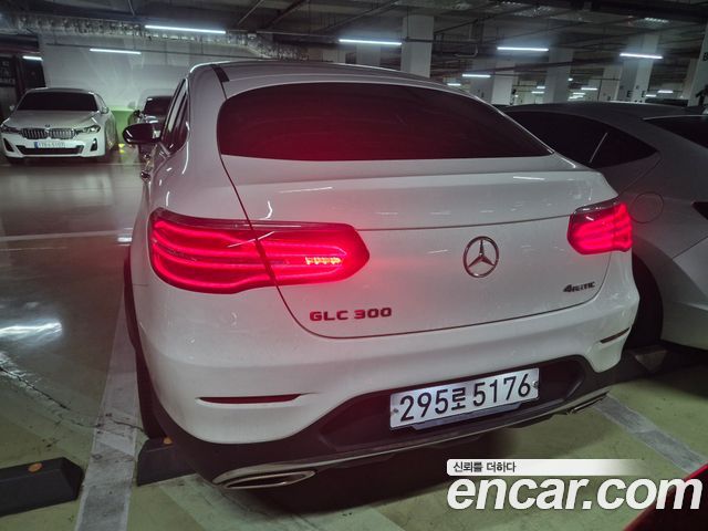 Mercedes-Benz GLC-Class (X253) GLC300 4MATIC AMG Line Coupe 2019 — фото 2
