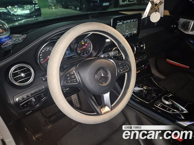 Mercedes-Benz GLC-Class (X253) GLC300 4MATIC AMG Line Coupe 2019 — фото 9