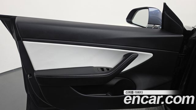 Tesla Model 3 Long Range AWD 2020 — фото 24