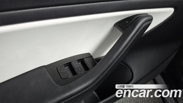 Tesla Model 3 Long Range AWD 2020 — фото 27