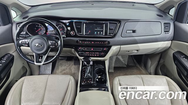 Kia Carnival 9-seater Noblesse 2018 — фото 7