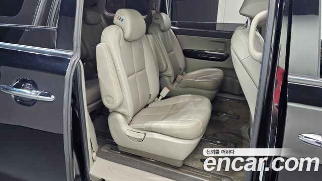 Kia Carnival 9-seater Noblesse 2018 — фото 11