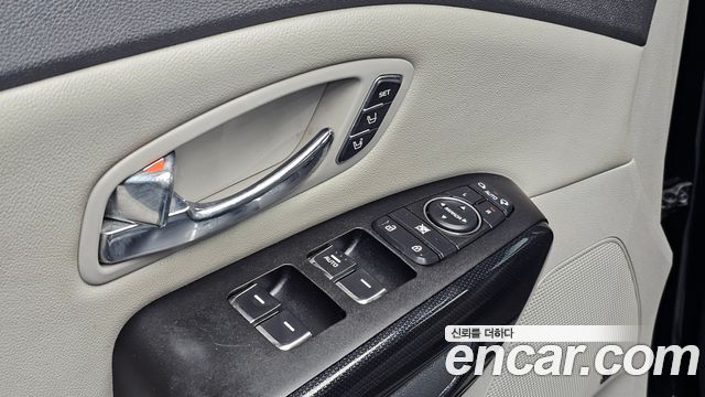 Kia Carnival 9-seater Noblesse 2018 — фото 17