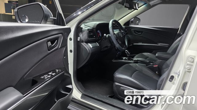 KG Mobility (SsangYong) Very New Tivoli Gasoline 1.5 2WD V3 2022 — фото 10