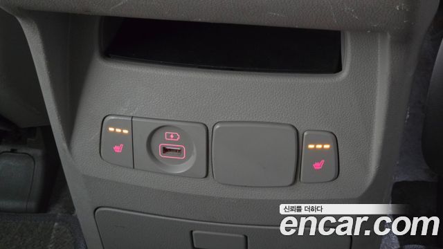 Kia Carnival 9-Seater Luxury 2019 — фото 17