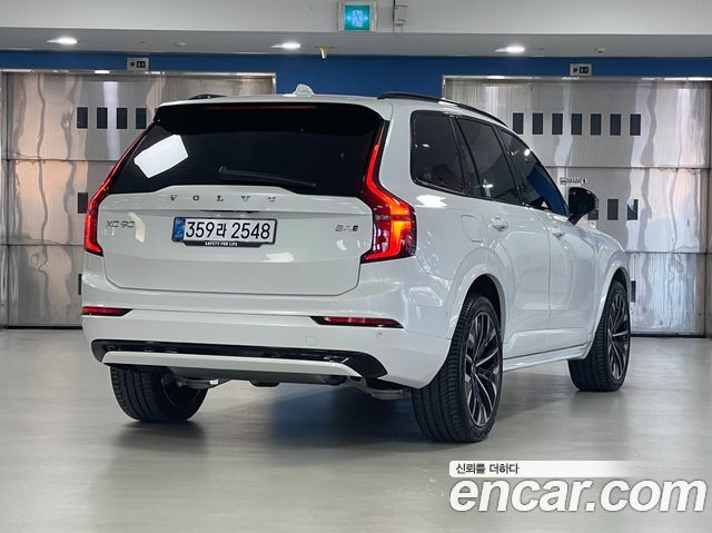 Volvo XC90 (II) B6 Ultra Dark 2026 — фото 2