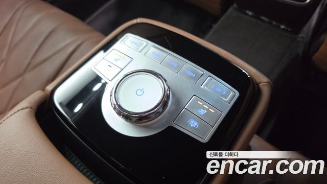 Genesis G80 (RG3) Gasoline 2.5 Turbo AWD 2024 — фото 16