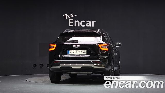 Chevrolet Trax Crossover 1.2 ACTIV Plus 2024 — фото 4