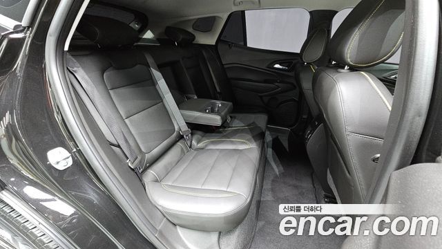 Chevrolet Trax Crossover 1.2 ACTIV Plus 2024 — фото 11