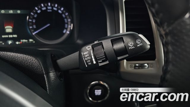 KG Mobility (SsangYong) Rexton Sports Khan Diesel 2.2 4WD Pioneer S (Link) 2019 — фото 18