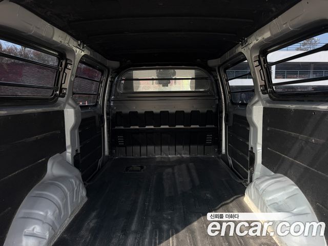 Hyundai Grand Starex 3-Seater VAN Modern 2018 — фото 10