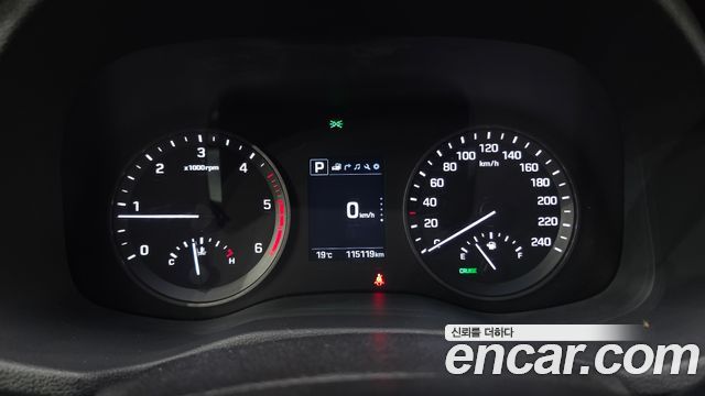 Hyundai Tucson Diesel 1.7 2WD Modern Fever 2017 — фото 8