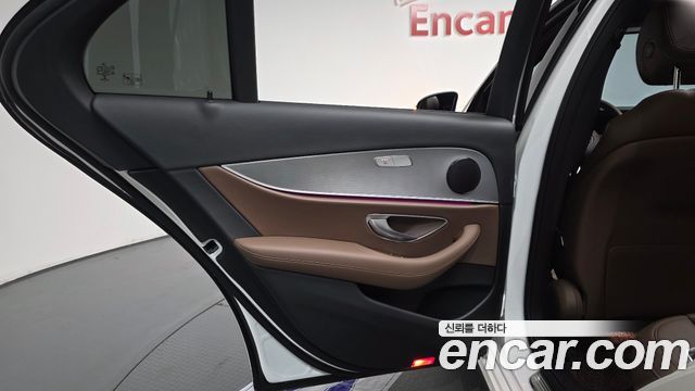 Mercedes-Benz E-Class (W213) E250 Avantgarde 2020 — фото 25
