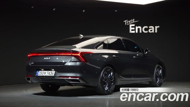 Kia K8 2.5 Gasoline 2WD Signature Special 2023 — фото 2