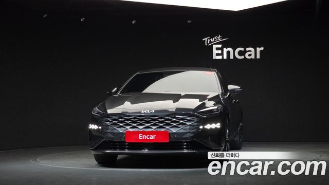 Kia K8 2.5 Gasoline 2WD Signature Special 2023 — фото 3