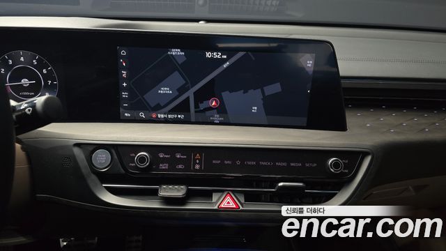 Kia K8 2.5 Gasoline 2WD Signature Special 2023 — фото 14