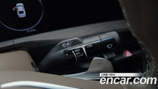 Kia K8 2.5 Gasoline 2WD Signature Special 2023 — фото 16