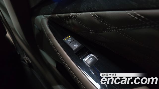 Kia K8 2.5 Gasoline 2WD Signature Special 2023 — фото 17