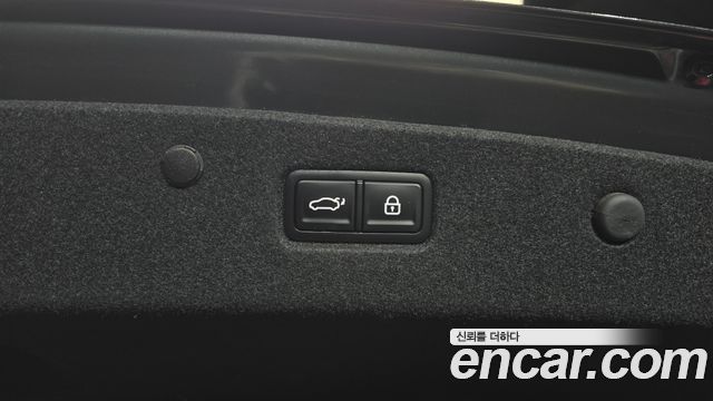 Kia K8 2.5 Gasoline 2WD Signature Special 2023 — фото 20