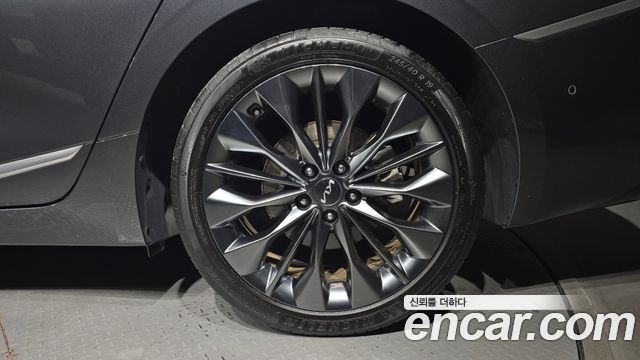 Kia K8 2.5 Gasoline 2WD Signature Special 2023 — фото 21