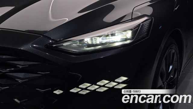 Kia K8 2.5 Gasoline 2WD Signature Special 2023 — фото 22