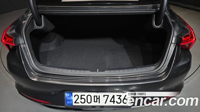 Kia K8 2.5 Gasoline 2WD Signature Special 2023 — фото 27