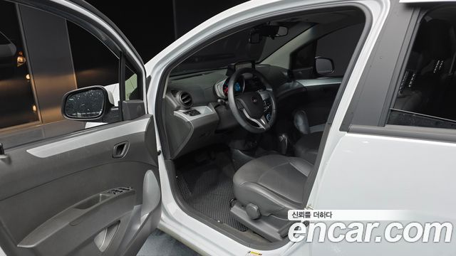 Chevrolet Spark LS+ 2015 — фото 10