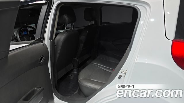 Chevrolet Spark LS+ 2015 — фото 11